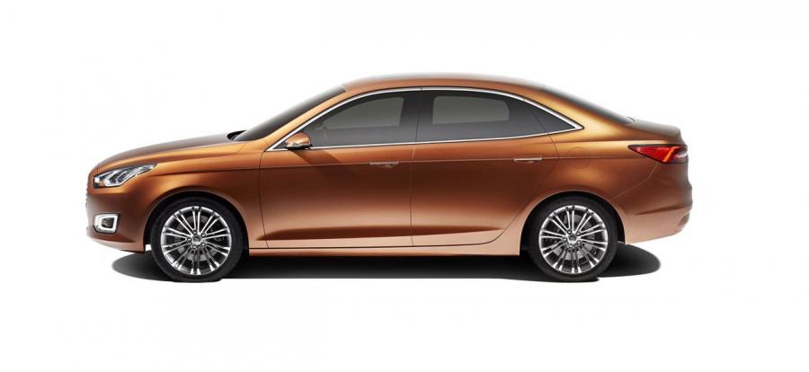  Ford Escort Concept 2013 года  (фото 4 из 14)